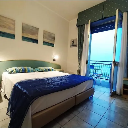 Hotel San Giorgio Savoia 3*